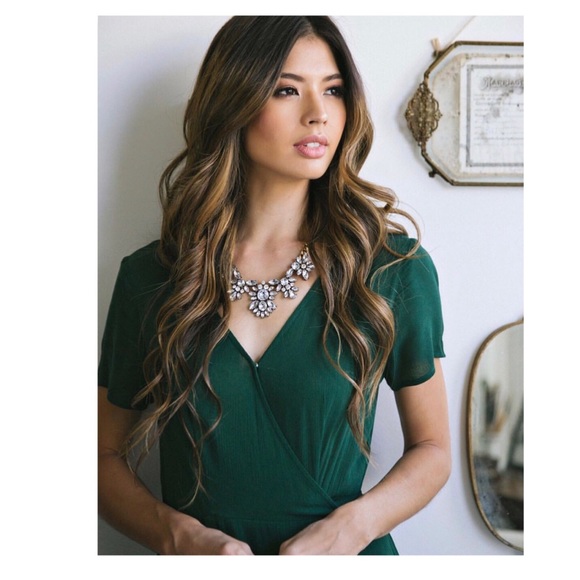 Crystal Statement Necklace - Picture 4 of 4